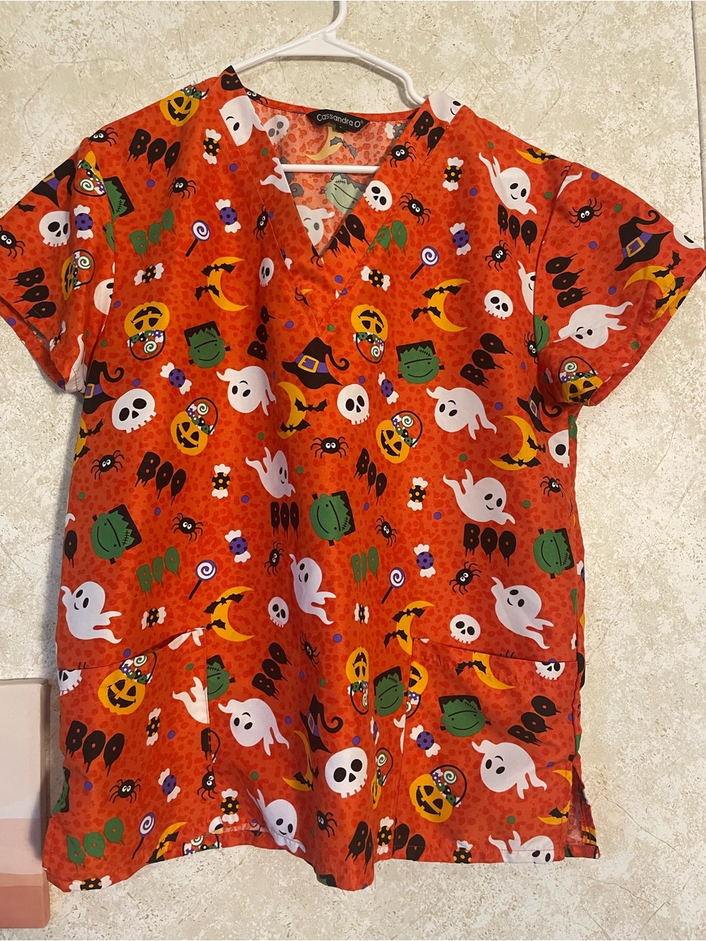 Careasado Orange Halloween Print Women’s Scrub Top